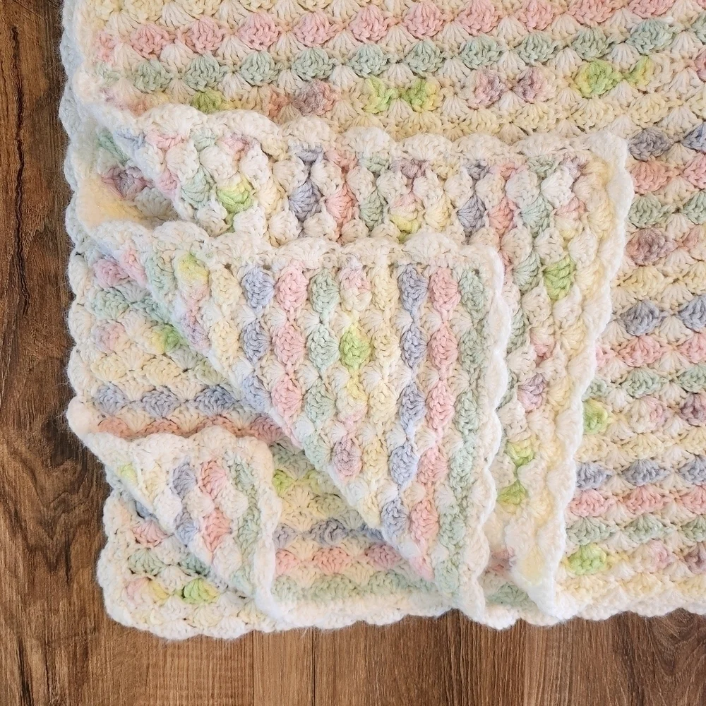 Crochet Handmade Pastel Pink Blue White Throw Lap Baby Blanket Afghan